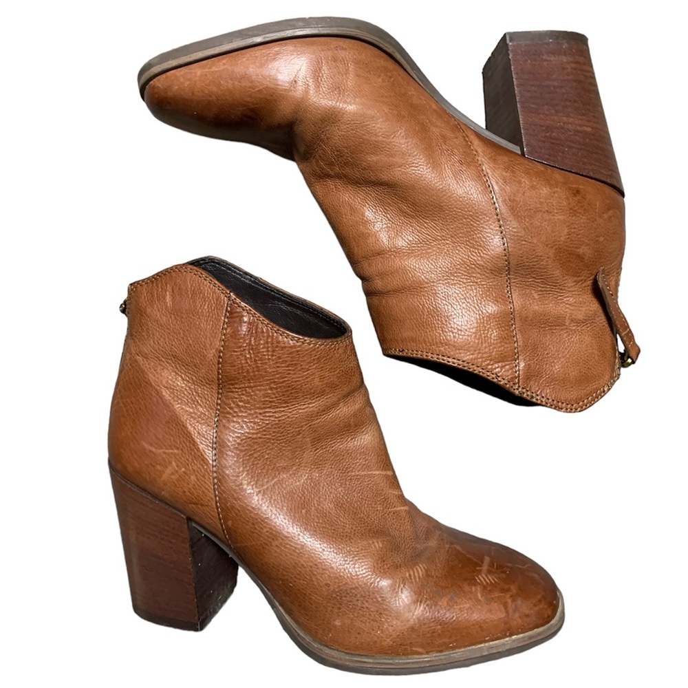 Clarks Brown Leather Ankle Booties Block Heel Back Zip Bohemian Womens 6.5